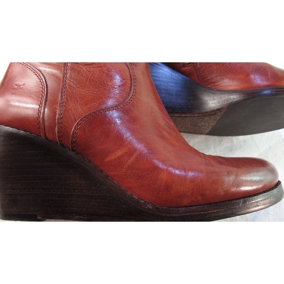 Frye Wedge Heel Ankle Boots Cognac Brown Leather Size 7 M- fits like a 6 - Picture 3 of 8